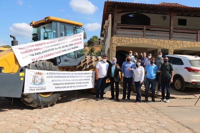 Deputado Estadual Marcos Garcia entrega equipamento na cidade de Vila Valério-ES.