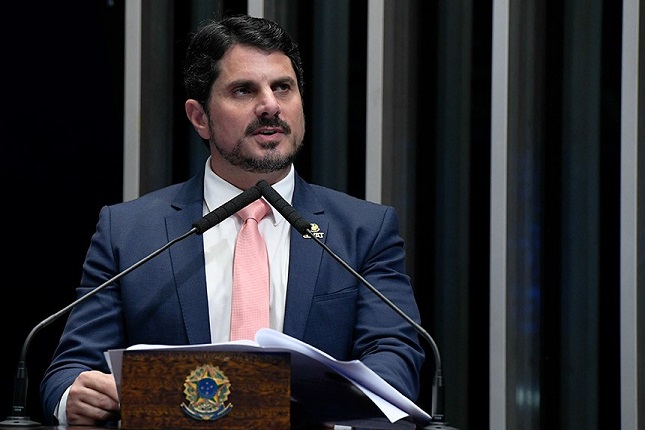 Senador Marcos Do Val é reconhecido como o melhor político do Espírito Santo em pesquisa nacional.