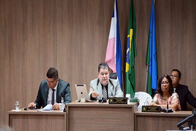 Câmara Municipal de São Mateus-ES aprova aumento do auxílio-alimentação para os servidores municipais.