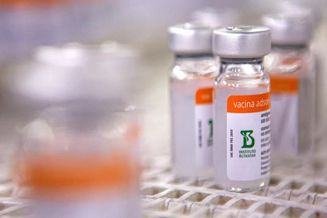 Ministério da Saúde pretende vetar uso da vacina CoronaVac no Brasil.