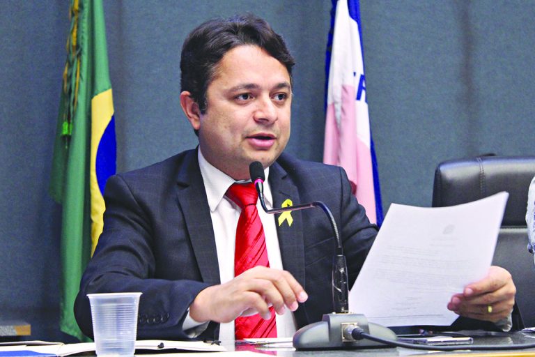 Em entrevista ao Portal Vandinho quer “faxina ética” no PSDB e crítica “submissão” da Assembleia a Casagrande.