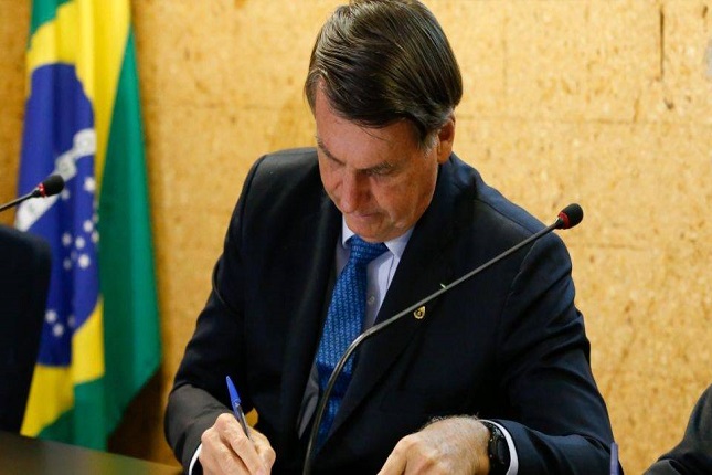 Sancionada pelo Presidente Bolsonaro, nova lei de trânsito começa a valer hoje.